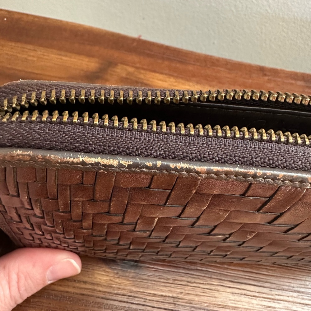 Cole Haan Genevieve Travel Woven Leather Wallet - Picture 2 of 8